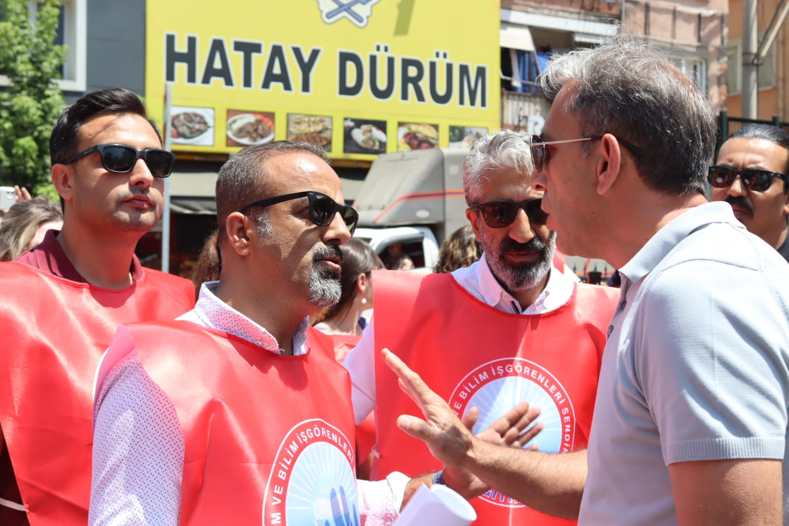 Web.whatsapp 2025 06 19T142402.096