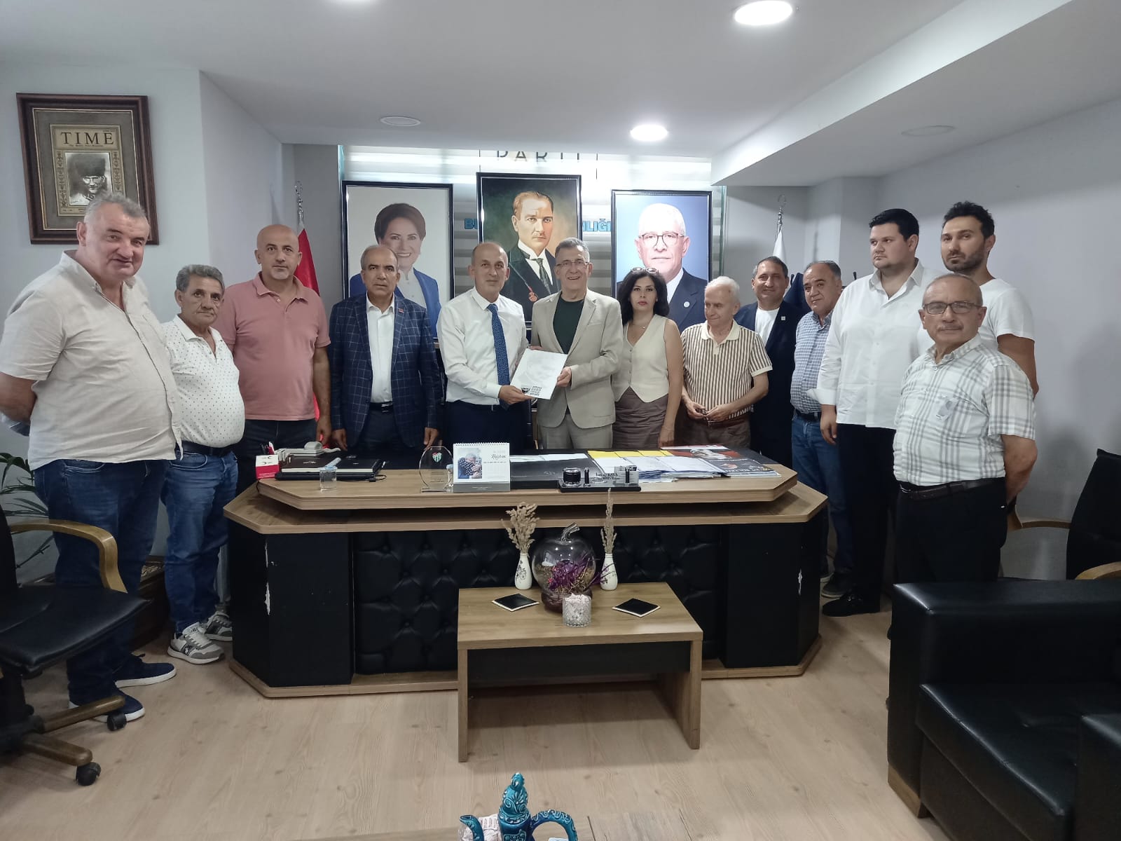 İyi̇ Parti̇ Il Baskanliginda Cumhuriyet Manifestosu