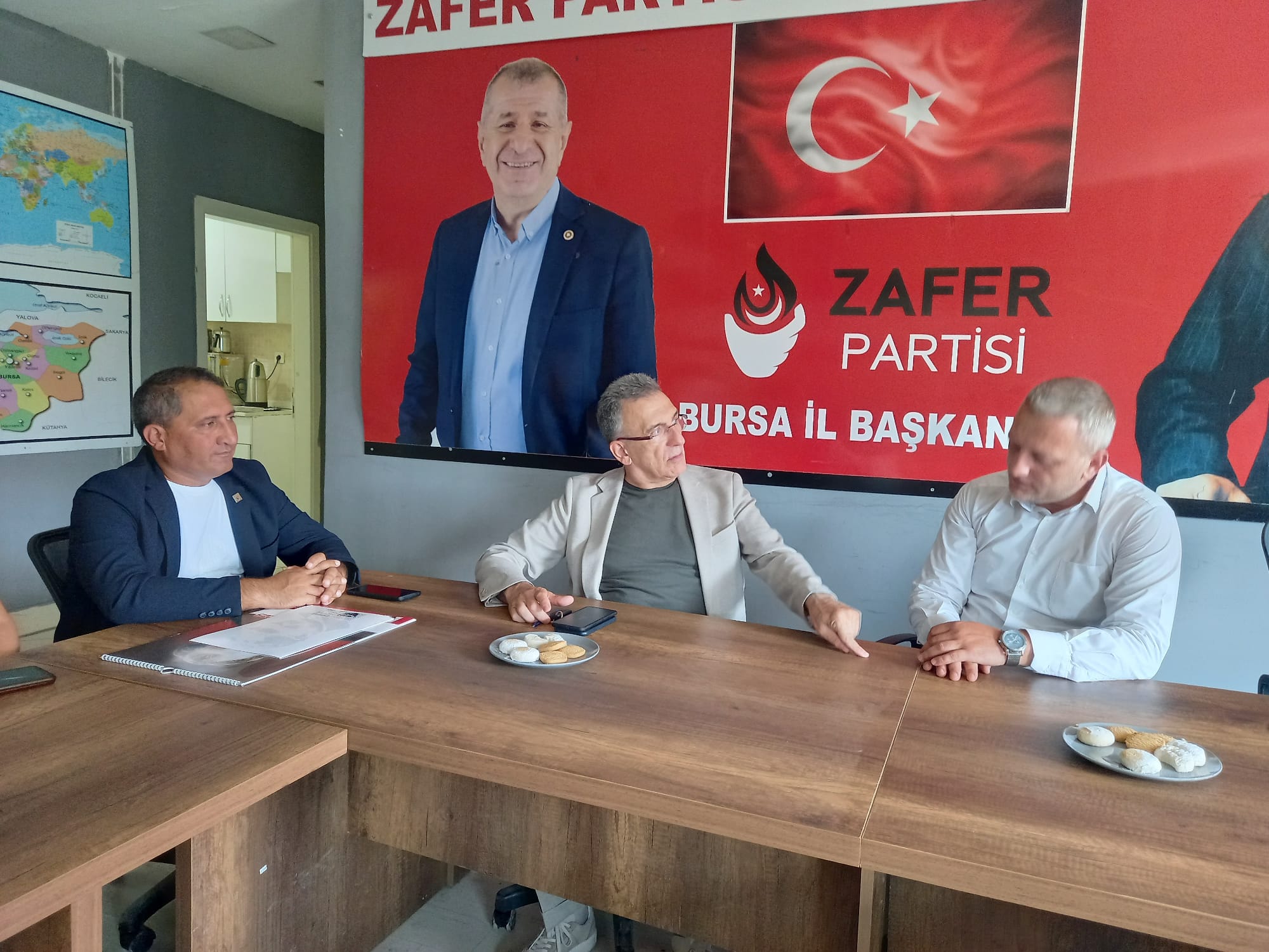 Zafer Parti̇ Il Baskanliginda Cumhuriyet Manifestosu