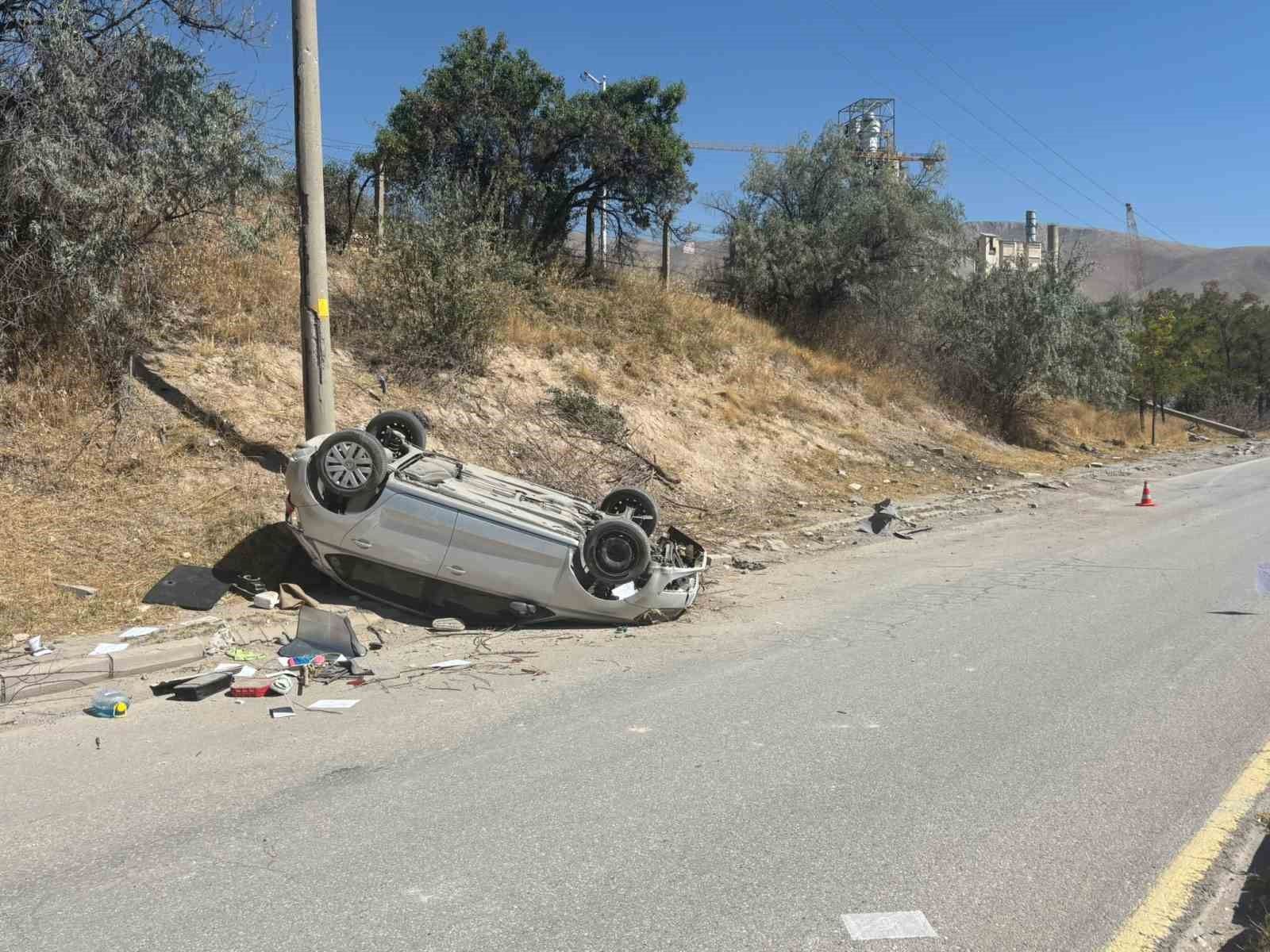 Niğde'de otomobil takla attı, sürücü yaralandı