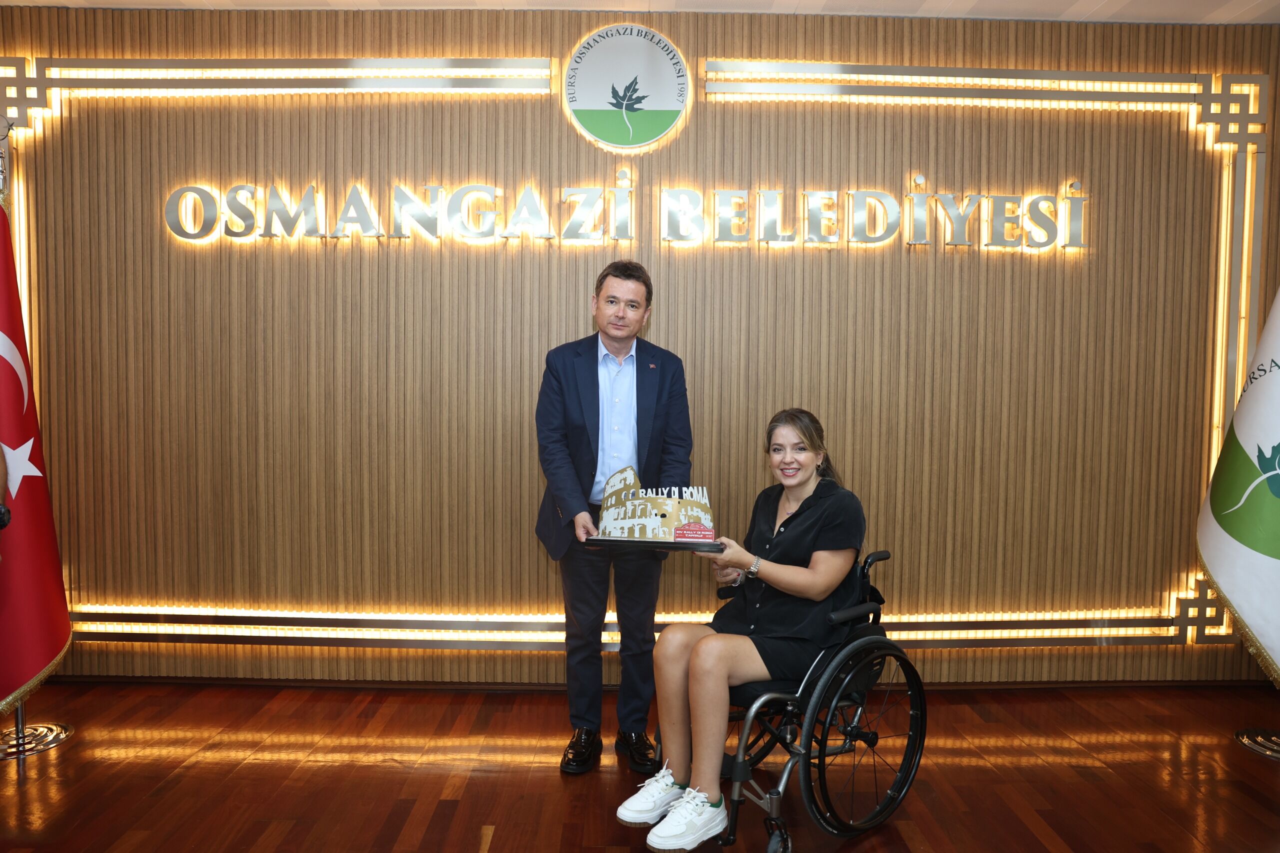 Kübra Denizci Keskin'den Başkan Erkan Aydın'a Ziyaret (1)