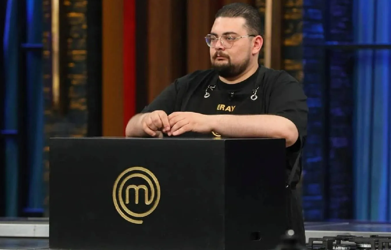 MasterChef Eray’dan siyasete sürpriz adım