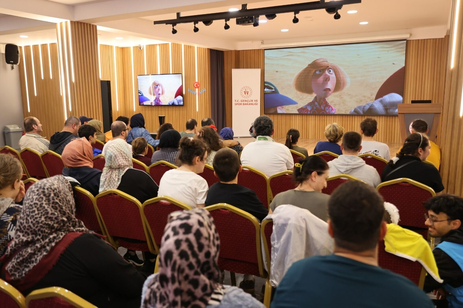 Büyükşehir'den özel gereksinimli çocuklara destek