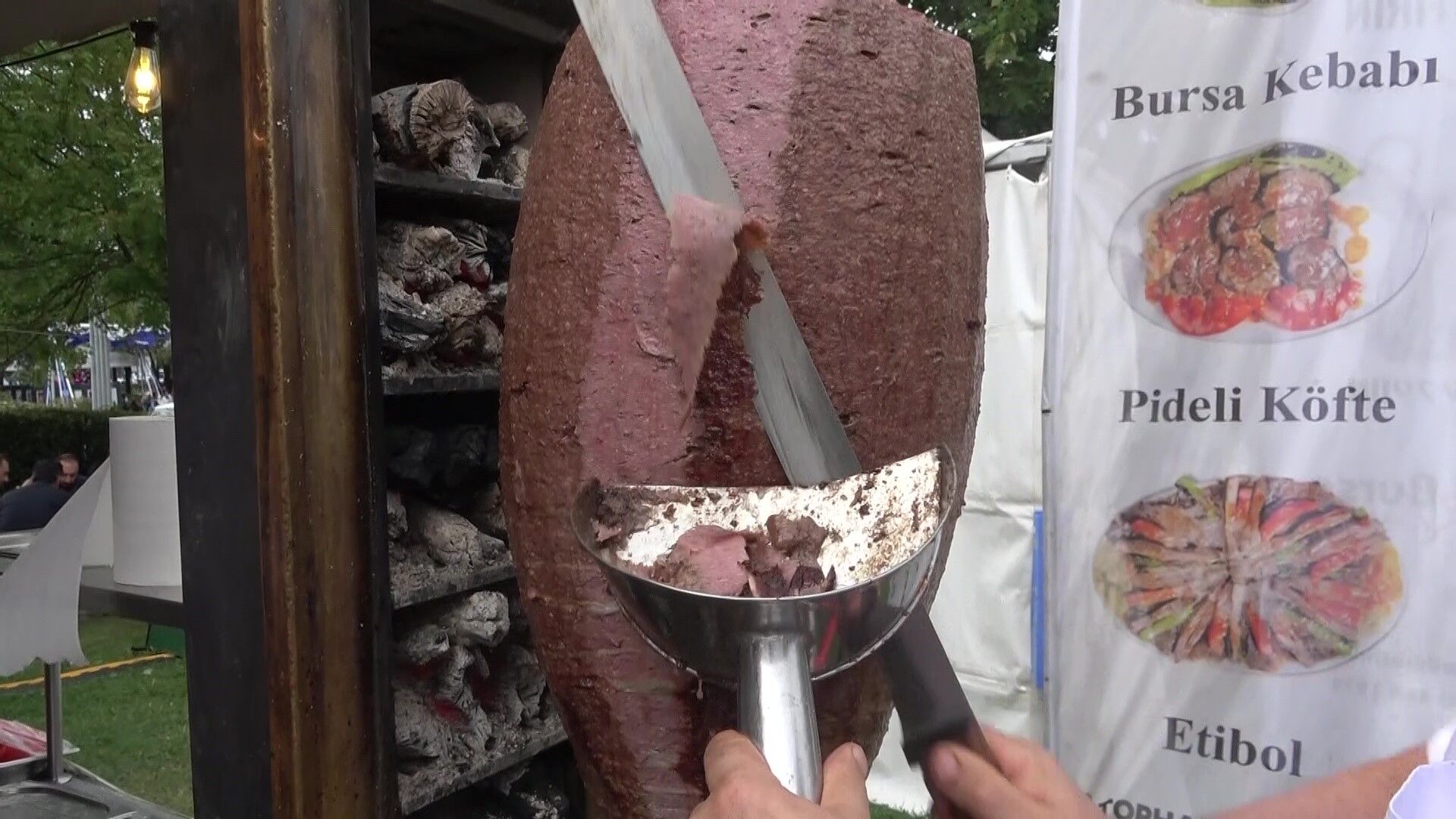 Bursa’da gastronomi festivalinde 3 metrelik kebap şöleni