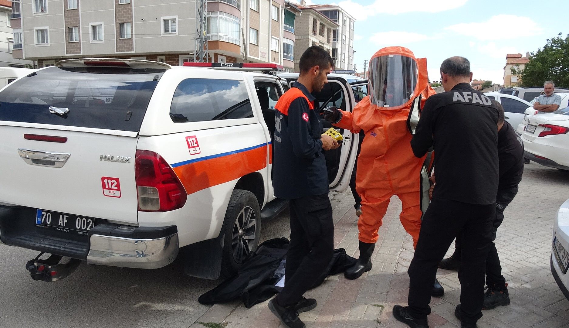 Karı koca evlerinde ölü bulundu: Kimyasal madde şüphesi