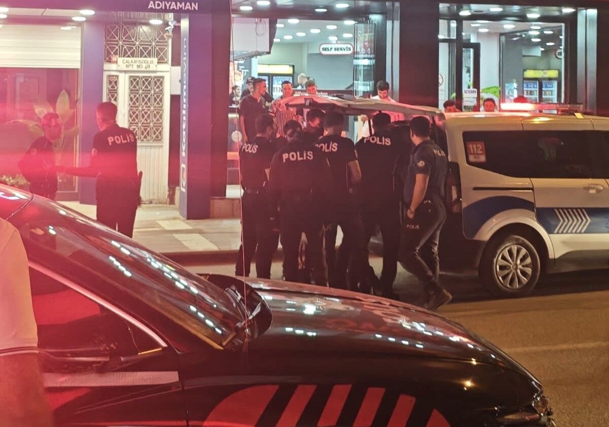 İki grup arasında kavga: 1 yaralı, 3 gözaltı