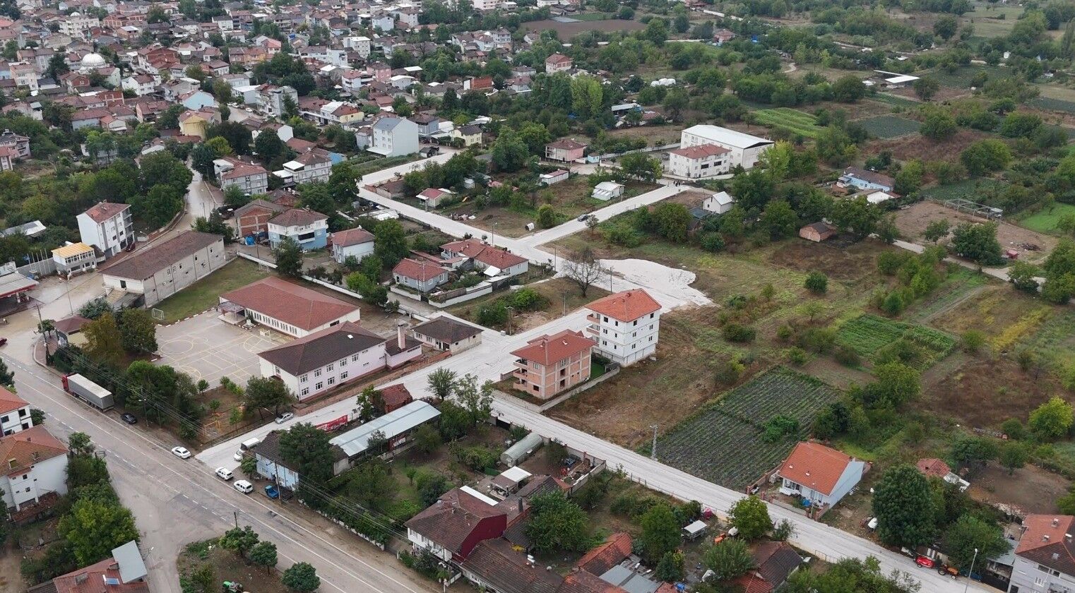Kurşunlu Mahallesinde alt yapı çalışması gerçekleştirildi