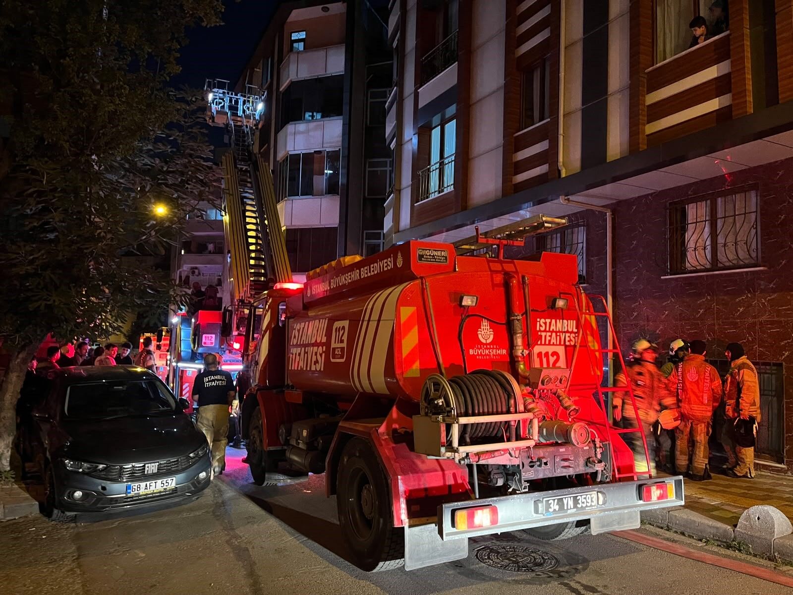 Kentsel dönüşüm için boşaltılan binada yangın