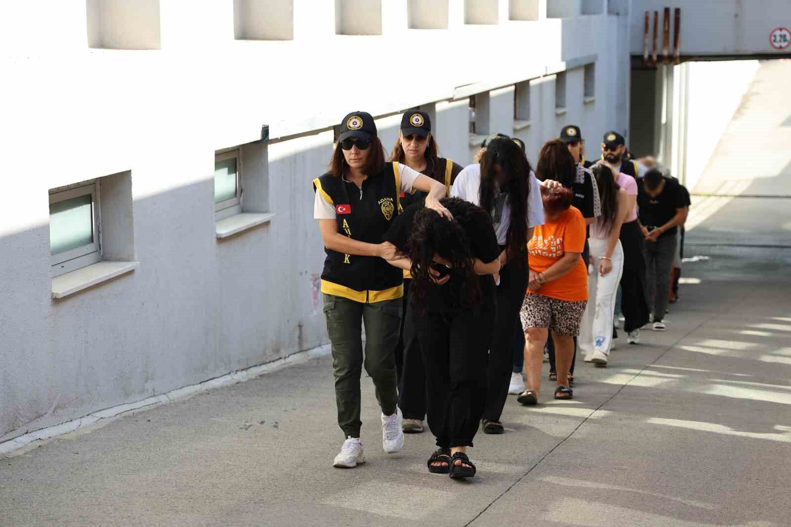 Adana merkezli fuhuş operasyonu: 17 tutuklama
