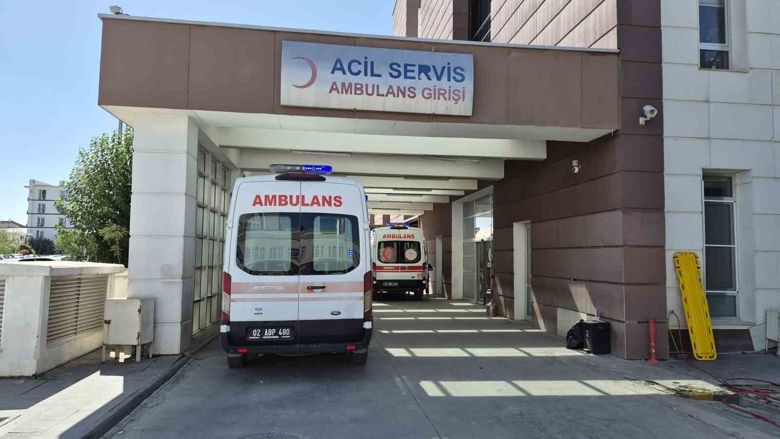 Adıyaman'da otomobil çocuğa çarptı: 1 yaralı