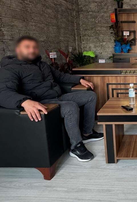 Aldığı bıçak darbesiyle ağır yaralanan 25 yaşındaki esnaf hayatını kaybetti
