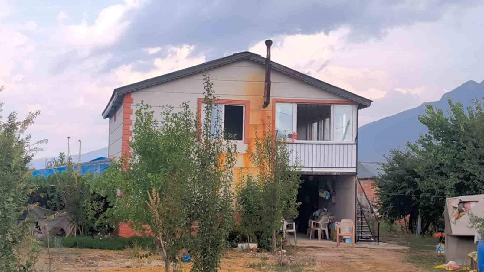Antalya'da aile faciası: Eşini, kayınpederini ve kayınvalidesini öldürdü