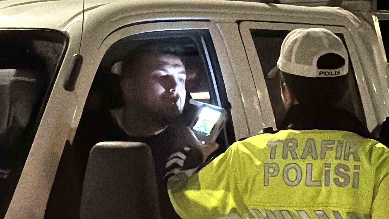 Eskişehir'de 100 polisin katıldığı asayiş ve trafik denetimleri