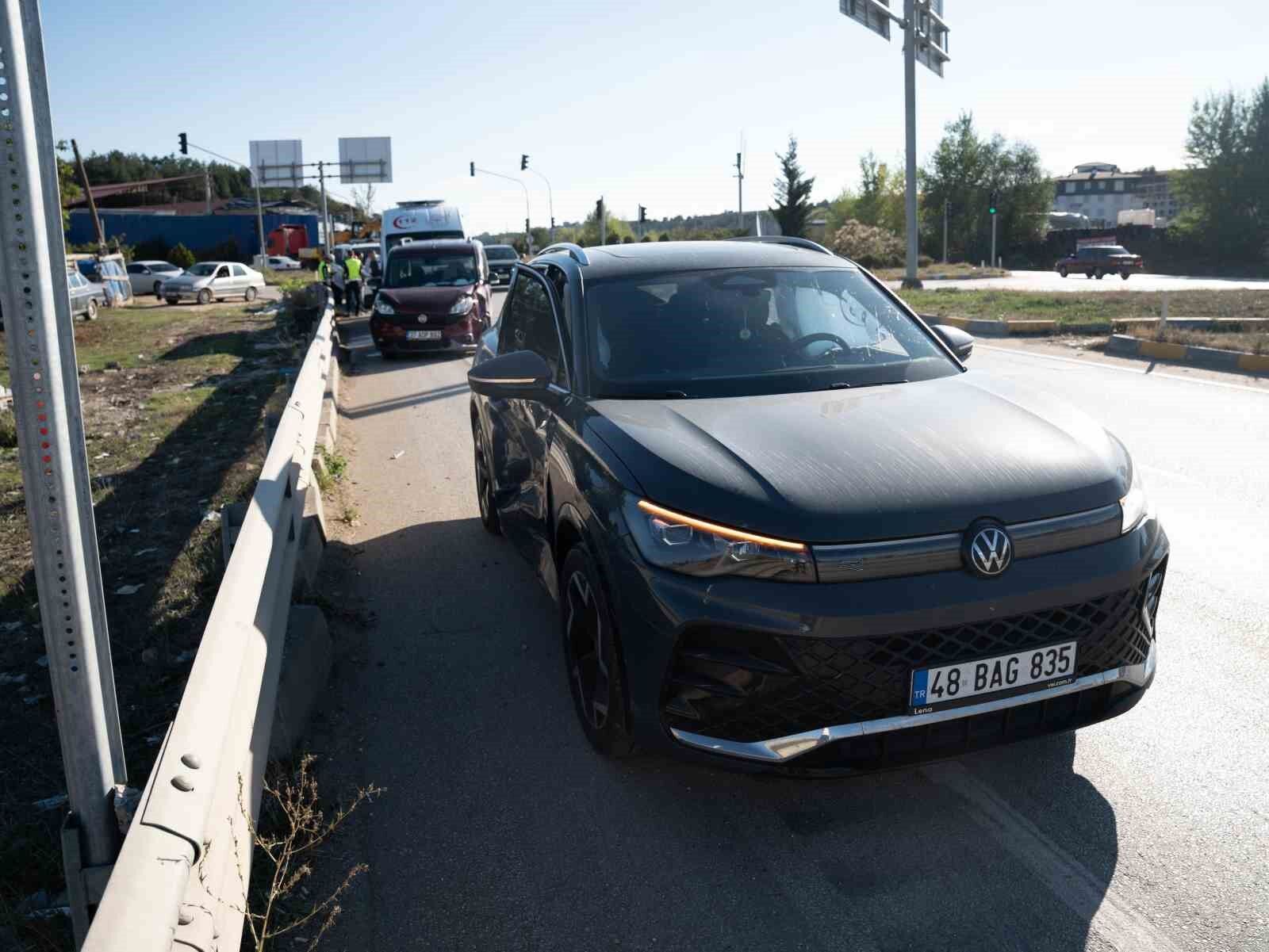 Kastamonu'da cip ile hafif ticari araç çarpıştı: 2 yaralı