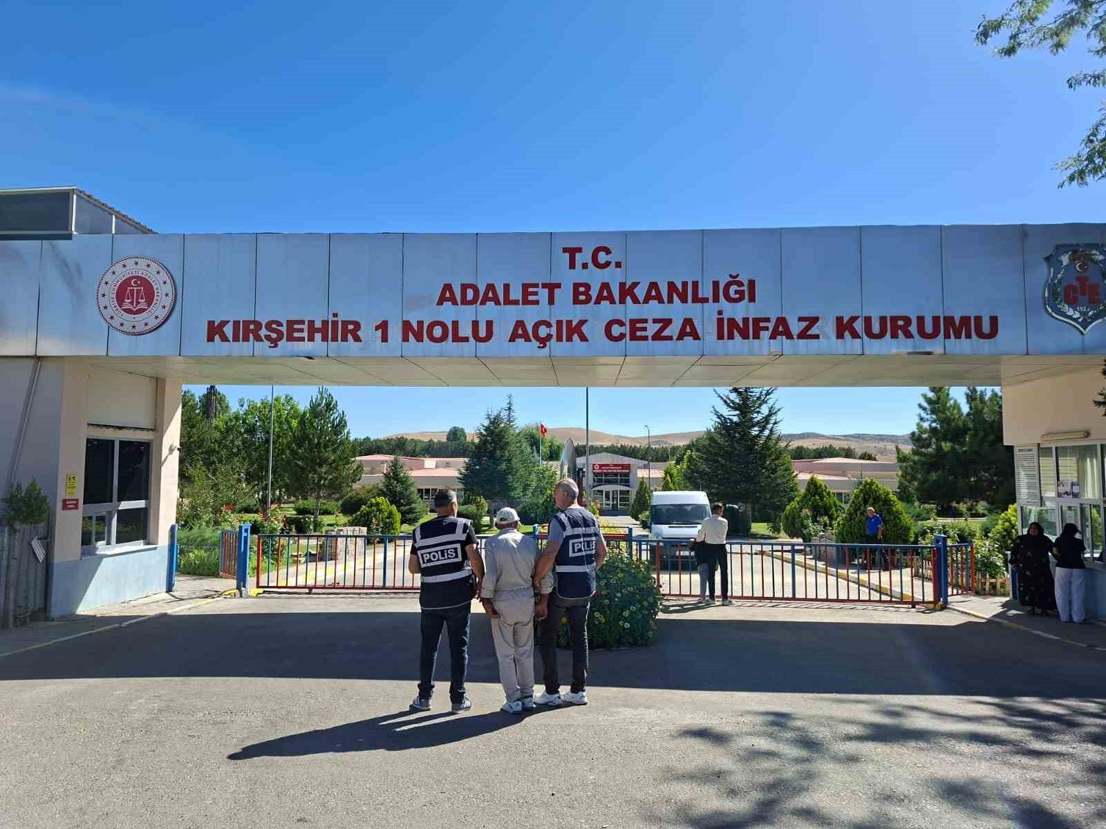 Kırşehir'de 28 yıl kesinleşmiş hapis cezası bulunan kişi yakalandı