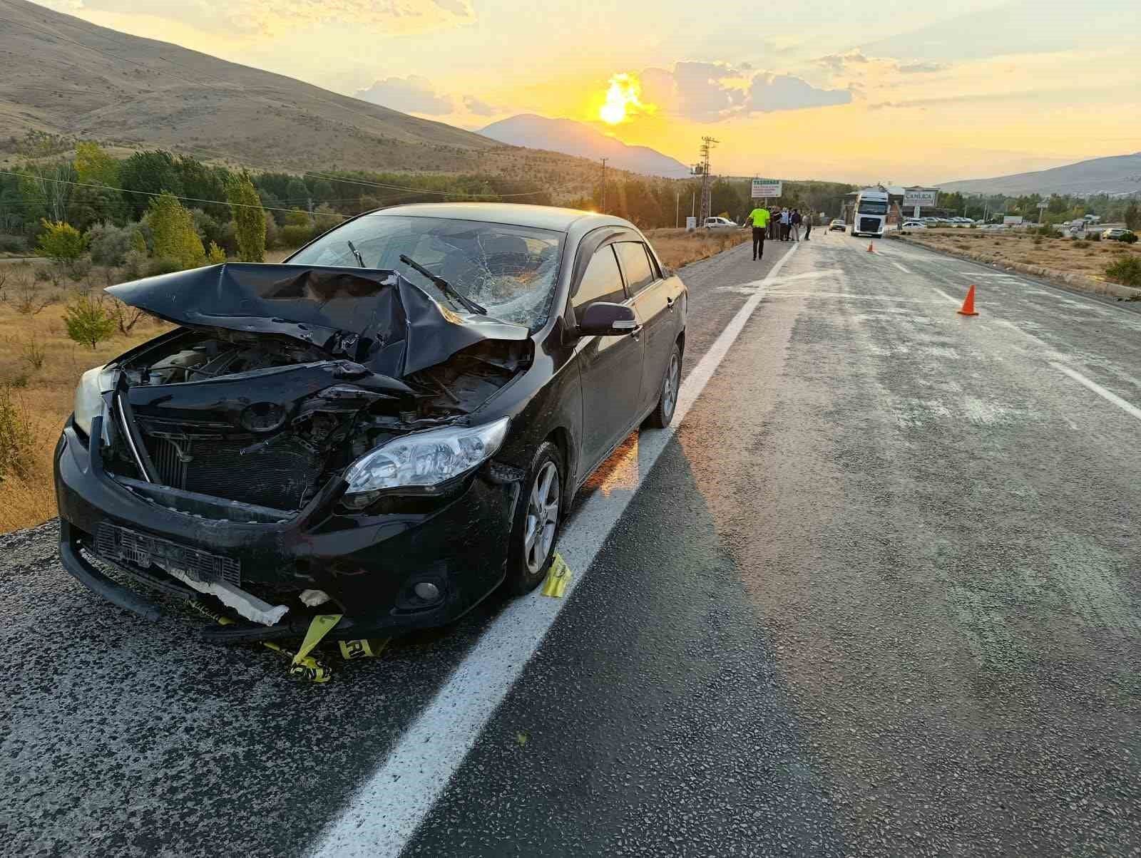 Malatya'da otomobille çarpışan motosiklet sürücüsü hayatını kaybetti