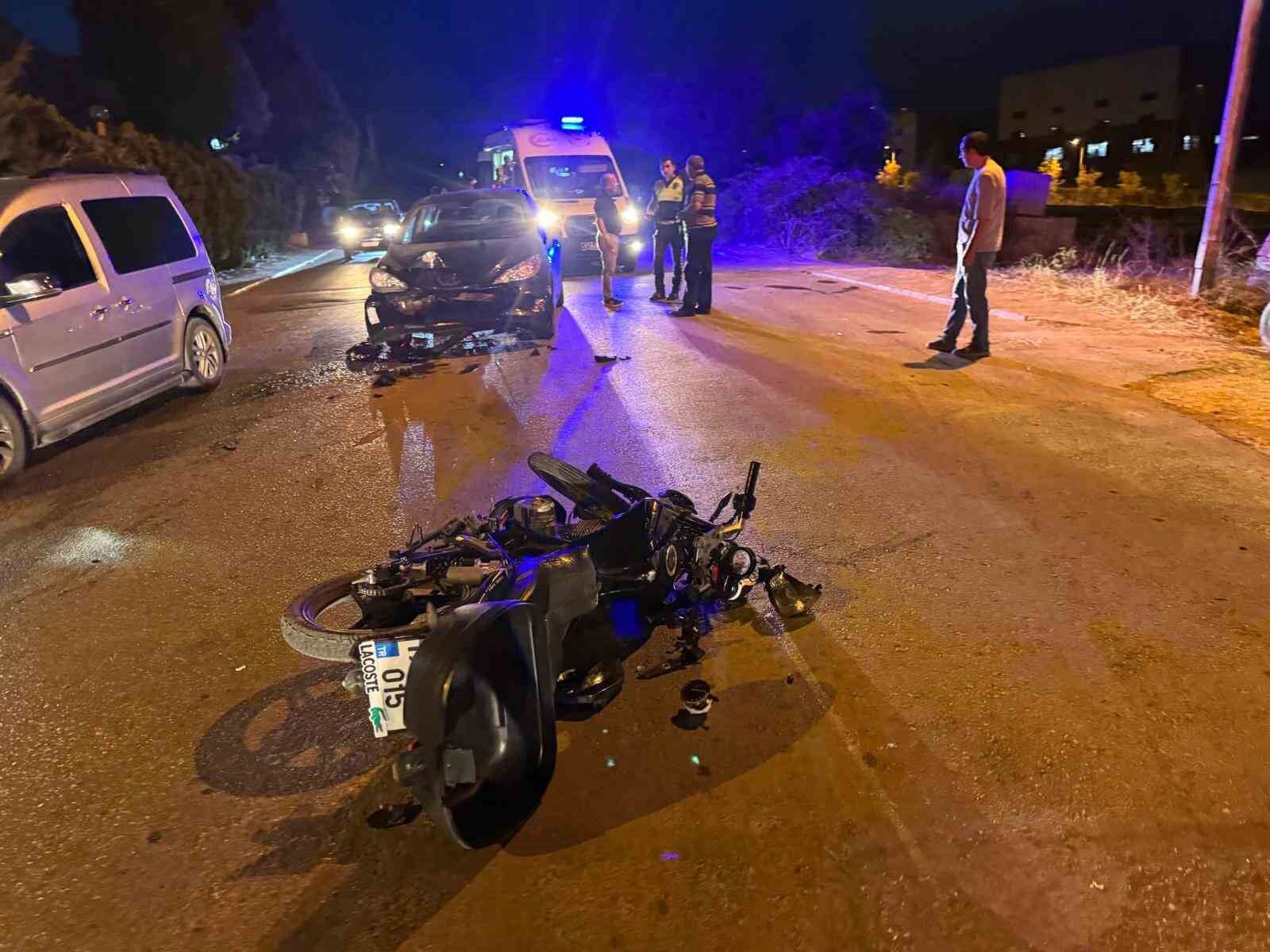 Otomobil ile motosiklet çarpıştı, 1 yaralı
