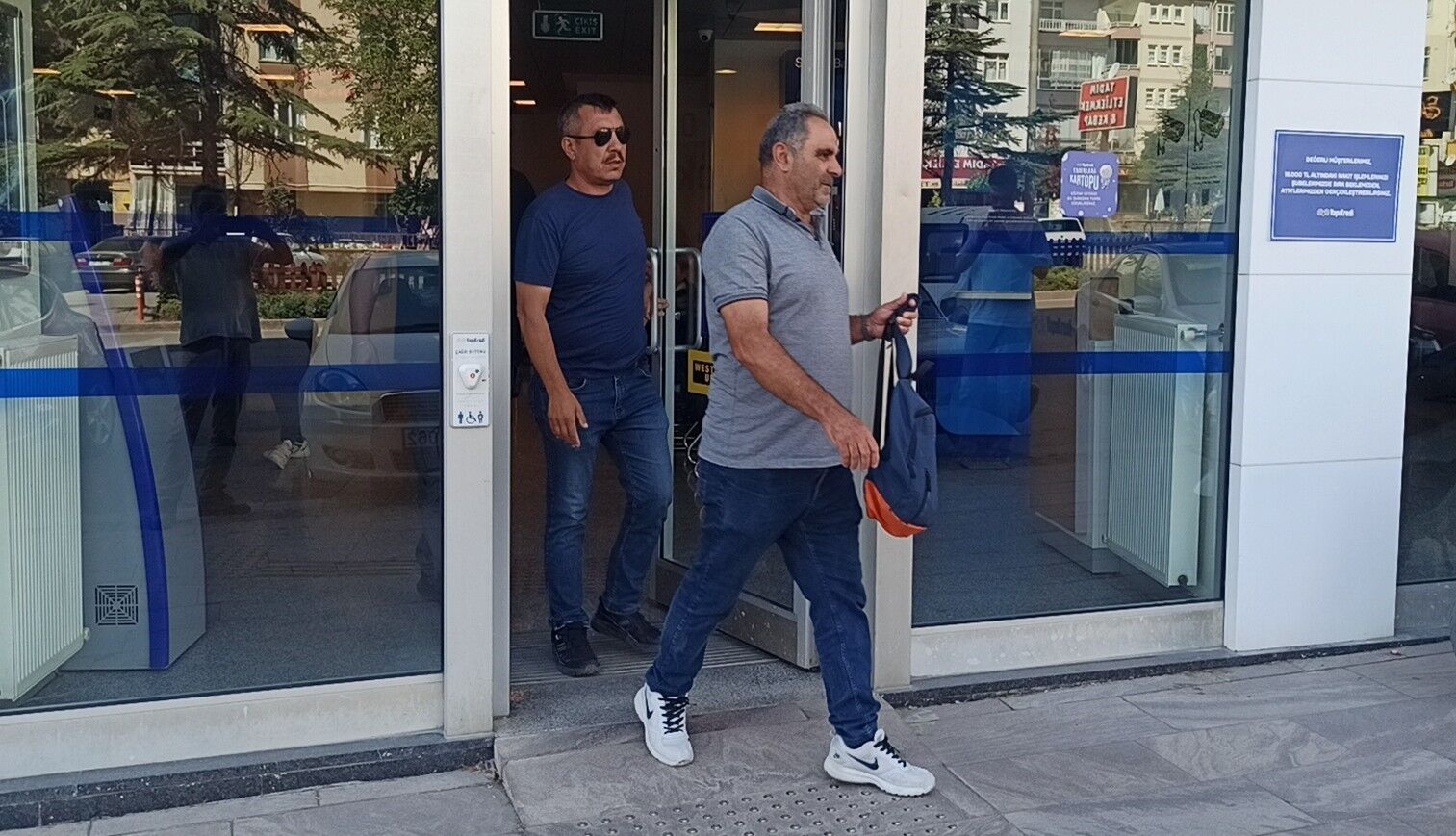 Telefon dolandırıcılarından son anda kurtuldu