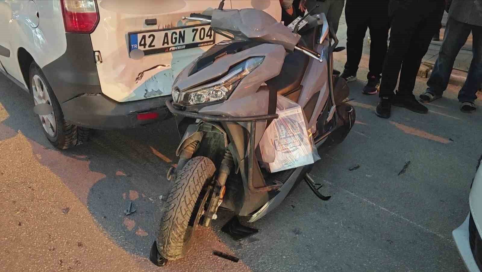 Trafik kazasında sürücü yaralandı