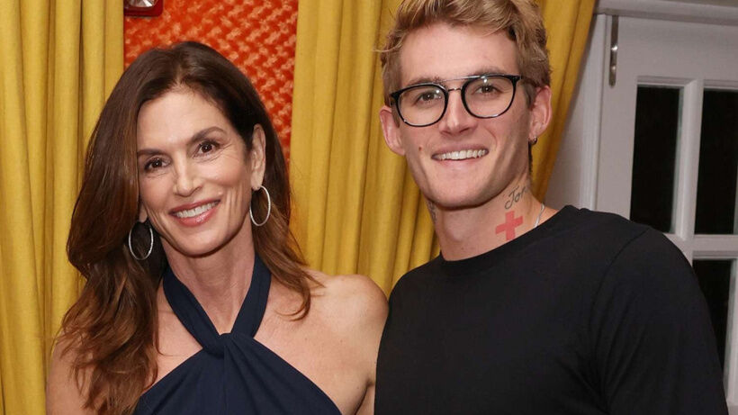 Cindy Crawford Presley Gerber Ha K6Z1