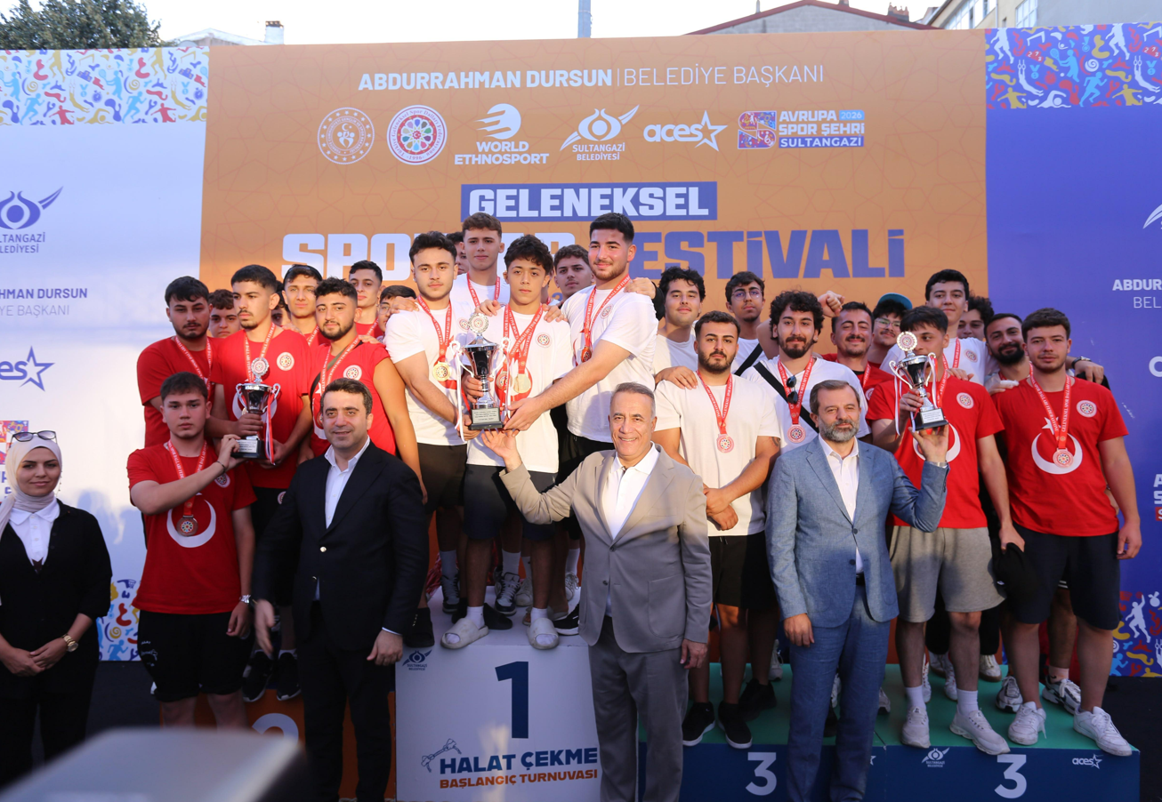 Gürsu’nun sporcuları İstanbul’da zirve yaptı