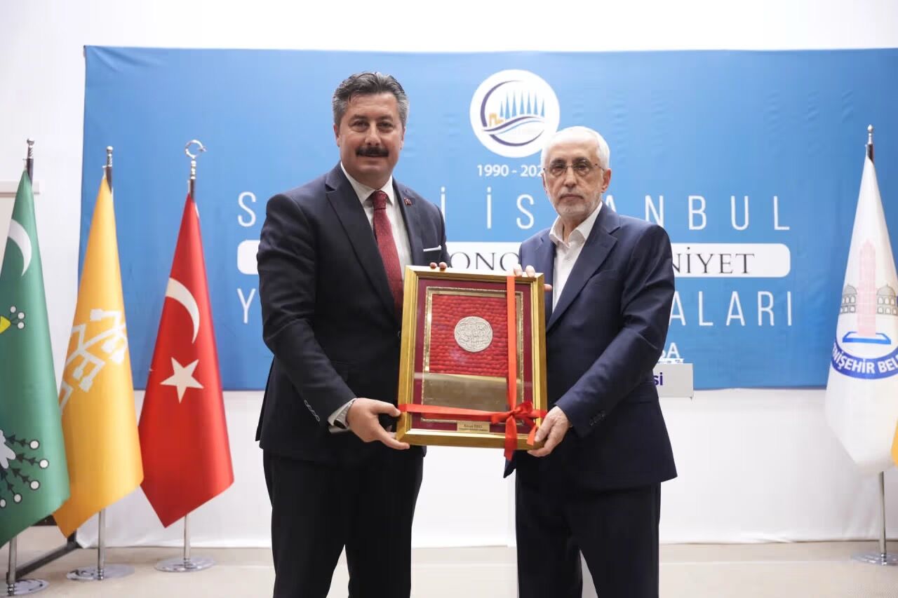 Yenişehir’de 315. buluşma: Yusuf Tülün’den gençlere karakter ve ahlak mesajı