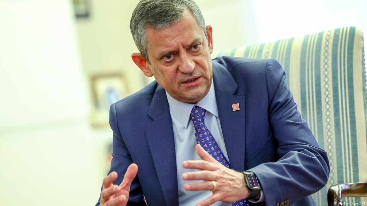 Özel'den emekli tepkisi: “Yazar kasa üzerinden propaganda yapanlara hatırlatıyoruz”