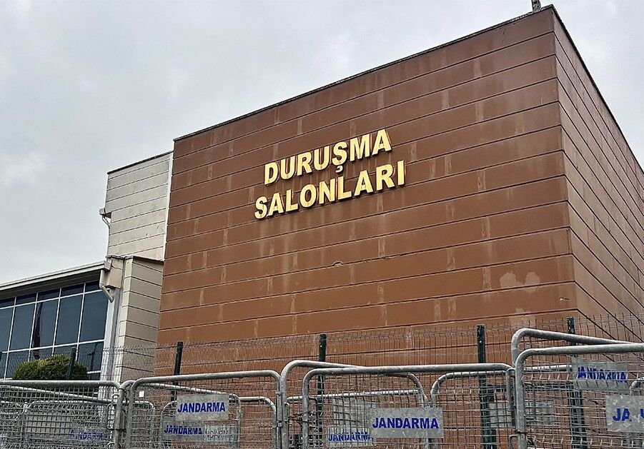 İBB davasında 5 sanık hakkında yakalama kararı