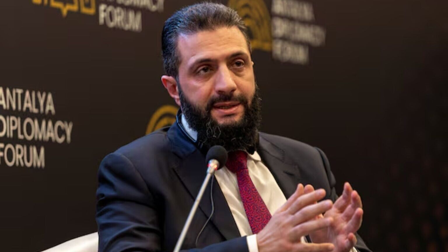 Şara, İsrail'e resti çekti