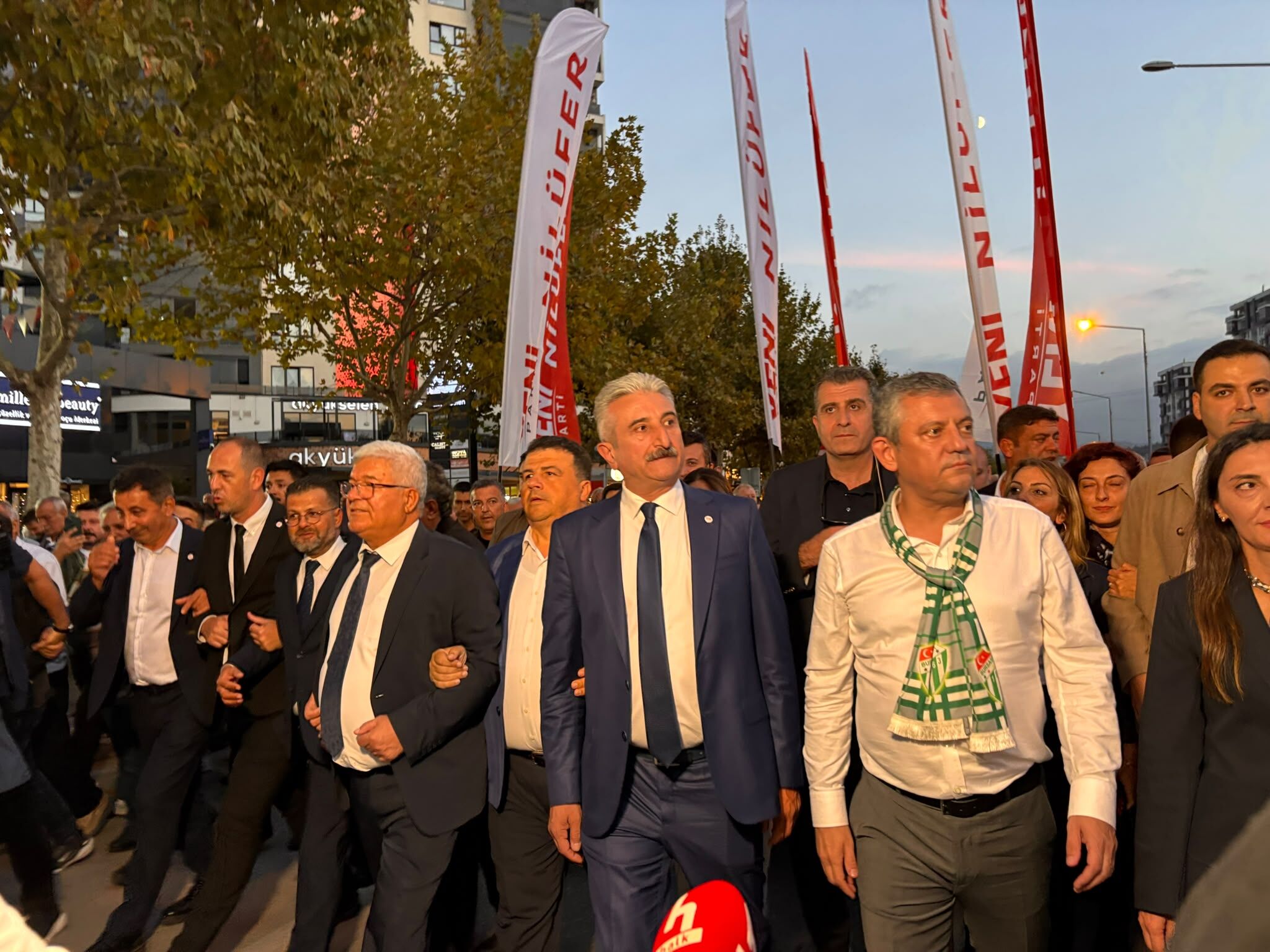 Özgür Özel Bursa programını FSM’de tamamladı