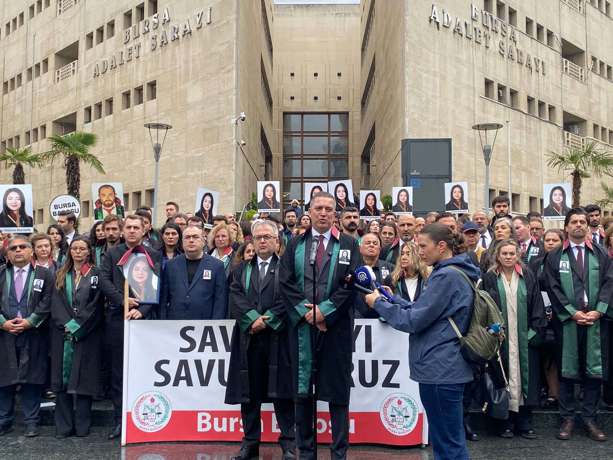 Hatice Kocaefe davasında ilk duruşma başladı: Adliye önünde adalet çağrısı