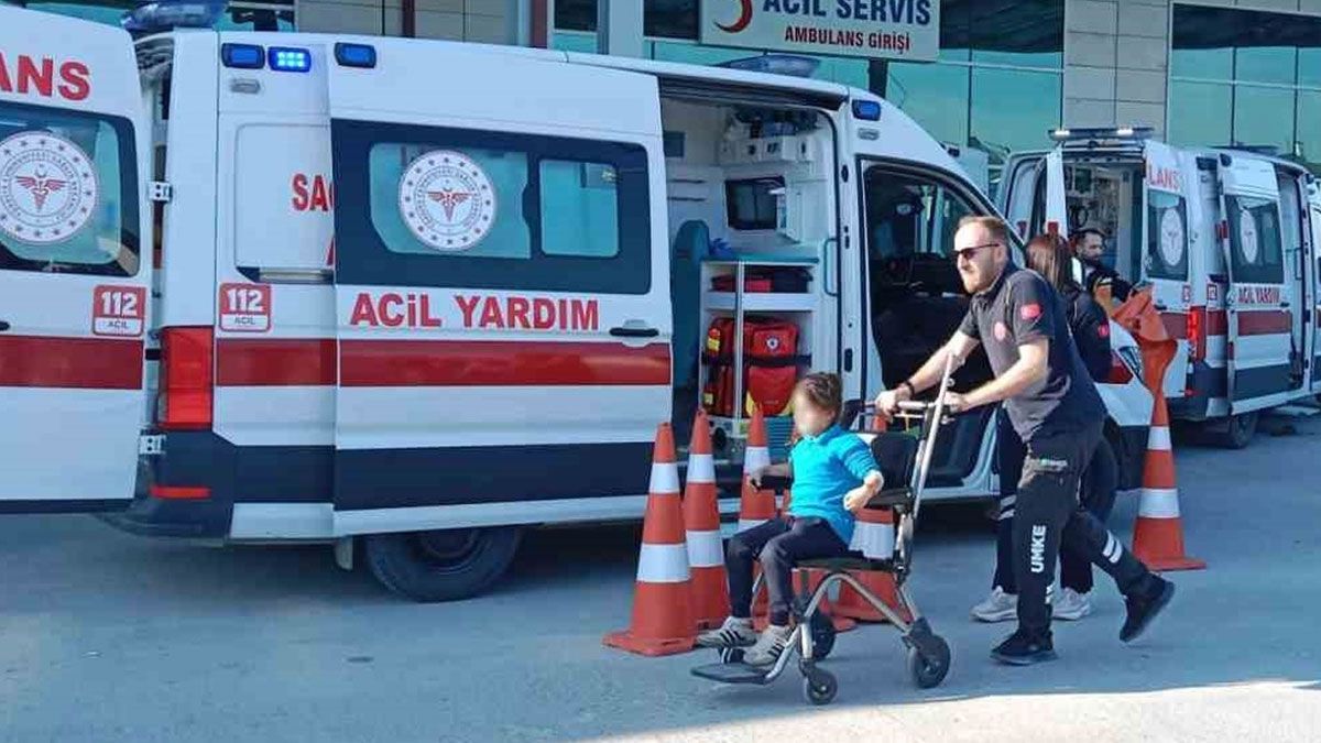 Okul yemeği sonrası 9 öğrenci hastaneye kaldırıldı
