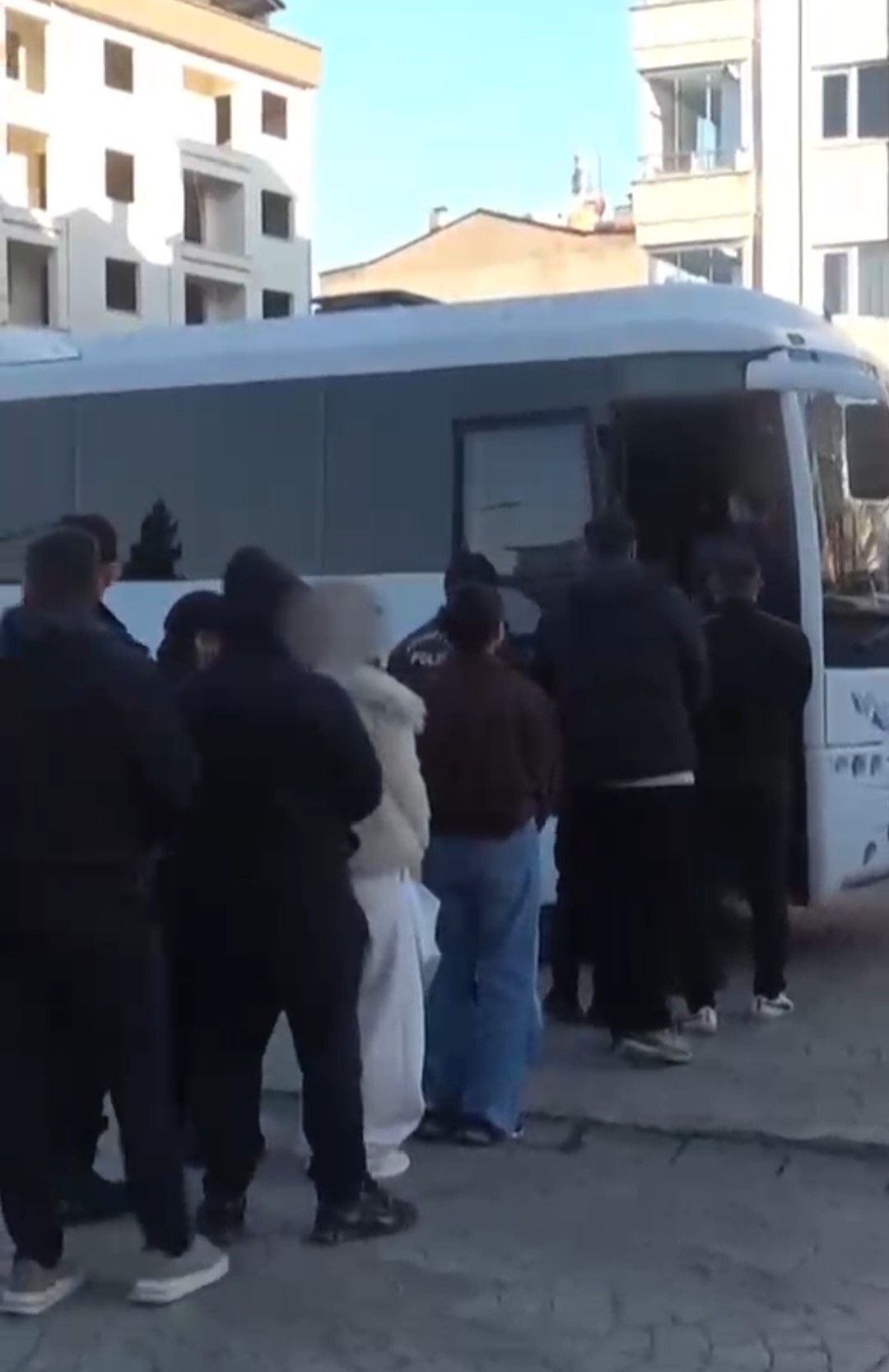 “Güvenli kaparo” tuzağına 27 ilde operasyon