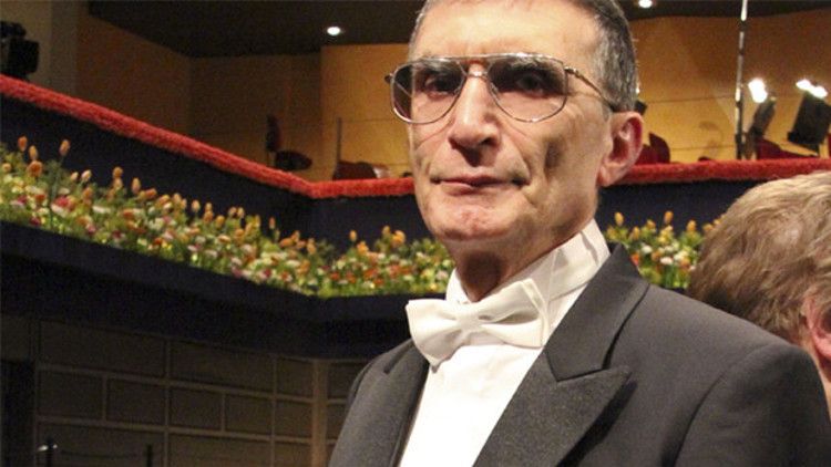 Aziz Sancar1