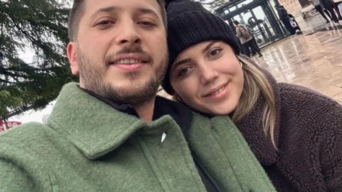 Peribacasından kopan kayalar genç gazeteci ve eşini hayattan kopardı