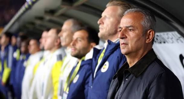 Fenerbahçe'nin başına 4 maçlığına o isim getirildi