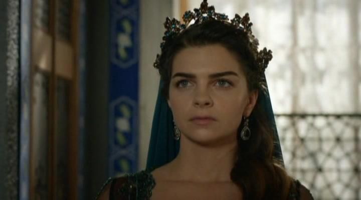 Pelin Karahan 12