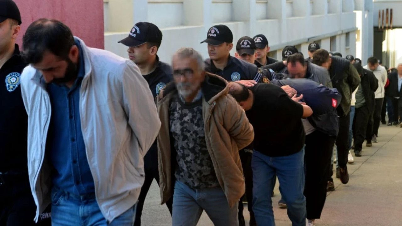 Sahte trafik kazası şebekesine 58 tutuklama
