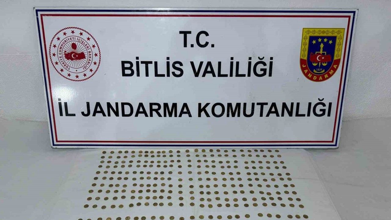 Bitlis’te Roma dönemine ait 500 adet sikke ele geçirildi