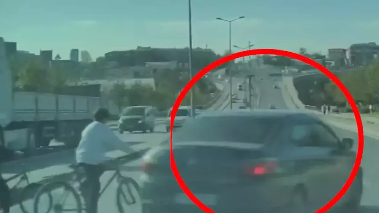 Kırmızı ışık ihlali yapan sürücüler "pes" dedirtti