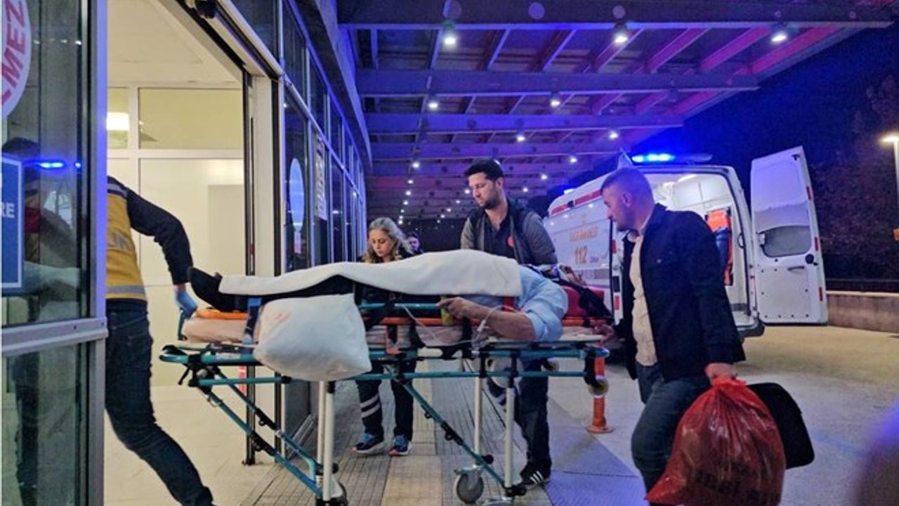 Serinova Belediye Başkanı Çakmak trafik kazasında yaralandı