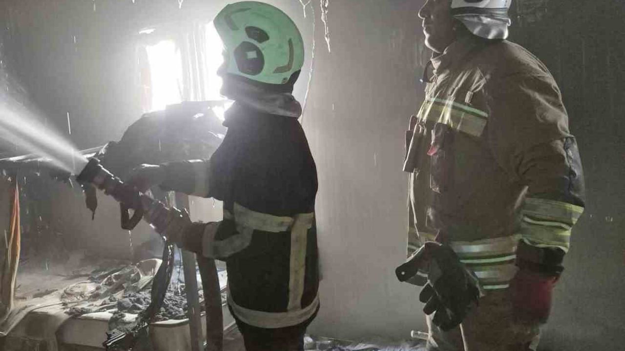 Antakya’da konteyner yatakhane yandı