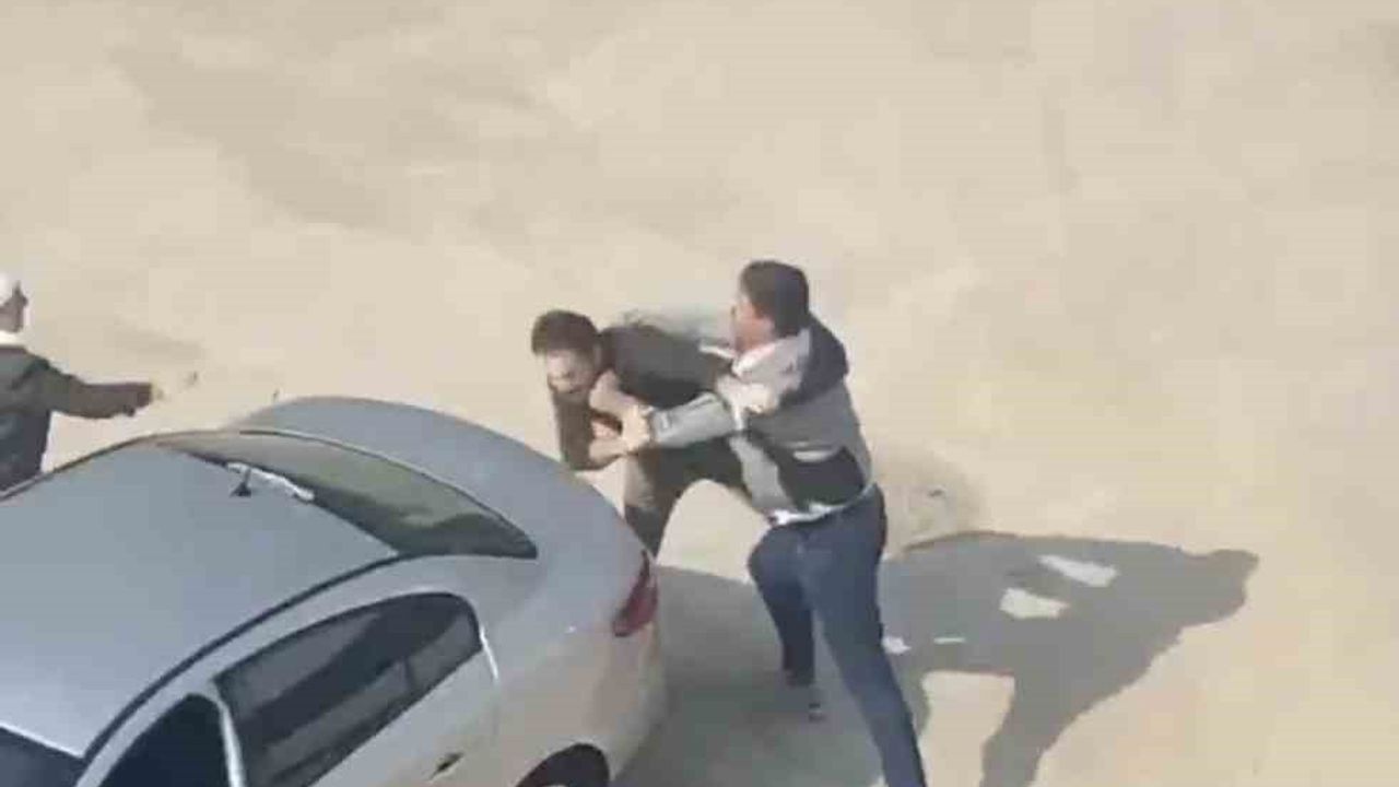 Bursa’da sopalar, yumruklar, terlikler havada uçuştu