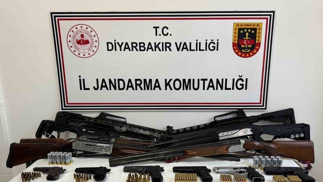 Diyarbakır’da ruhsatsız silah operasyonu