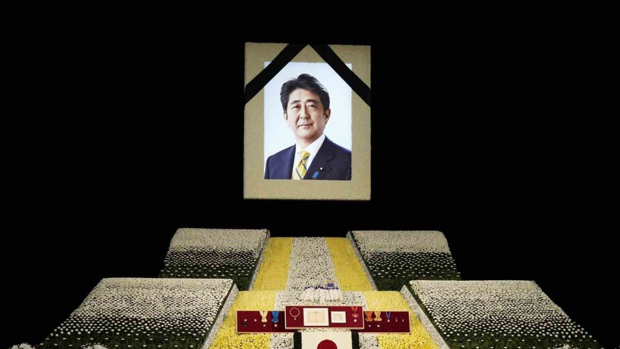 Eski Japonya Başbakanı Abe suikastinin zanlısı, ilk duruşmada suçunu kabul etti