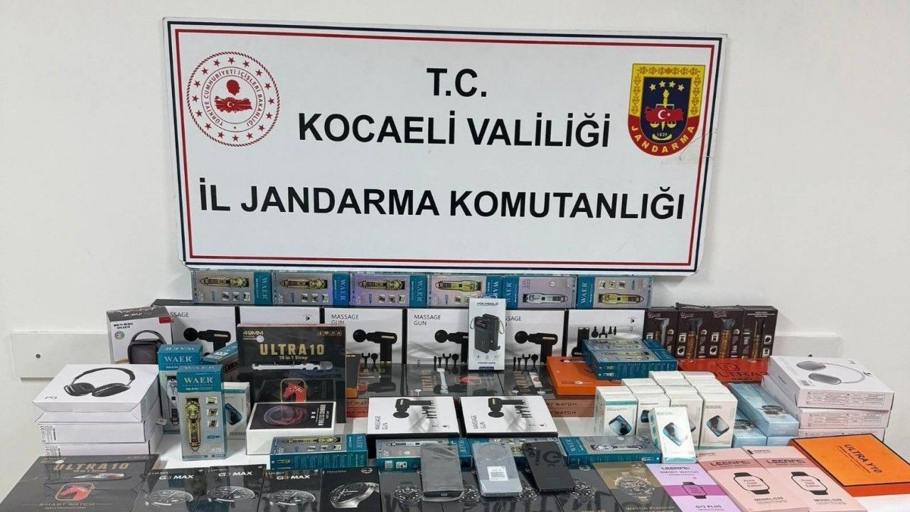 Kocaeli’de 2 milyon 450 bin TL’lik kaçak ürün ele geçirildi