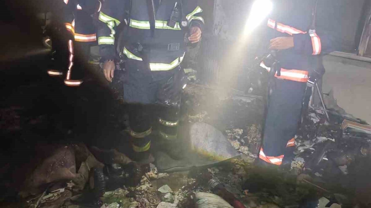 Mardin’de bina yangını: 2 kişi dumandan etkilendi