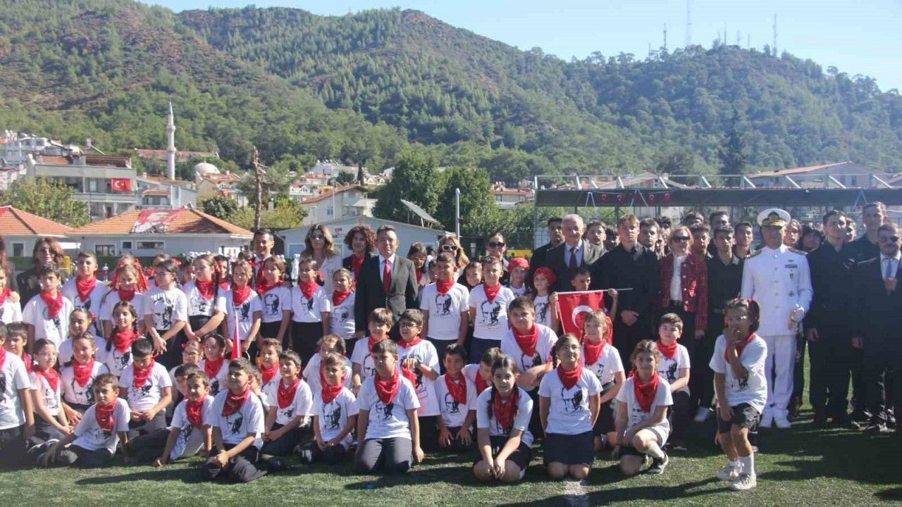 Marmaris’te Cumhuriyet’in 102. yılı coşkuyla kutlandı