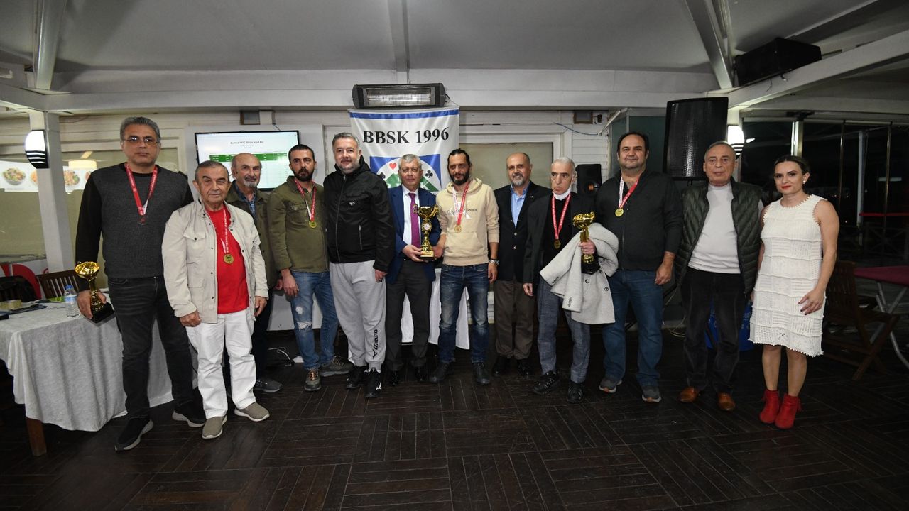 Osmangazi’de Briç Turnuvası göz doldurdu