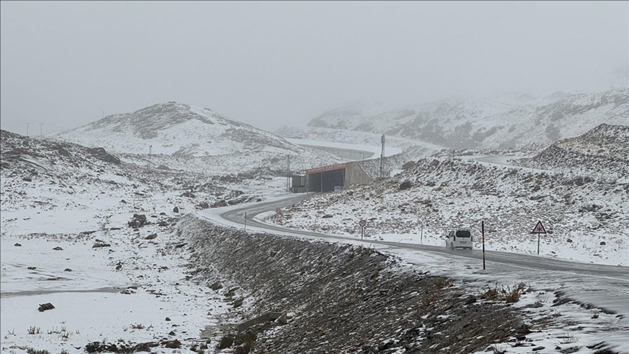Meteorolojiden bazı illere kar ve sağanak uyarısı